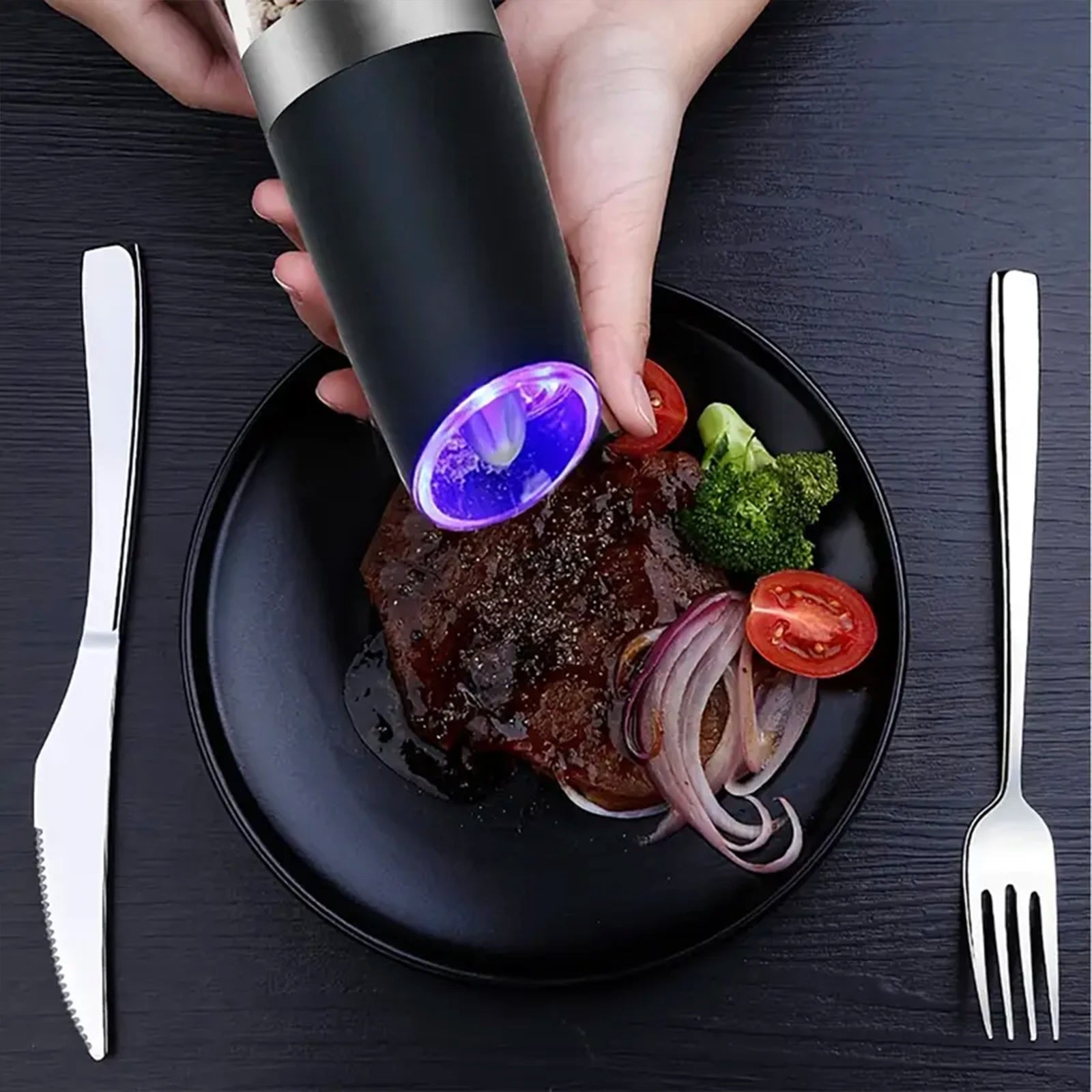 Gravity Electric Salt And Pepper Mill - Tilt To Grind Automatically Battery Powered