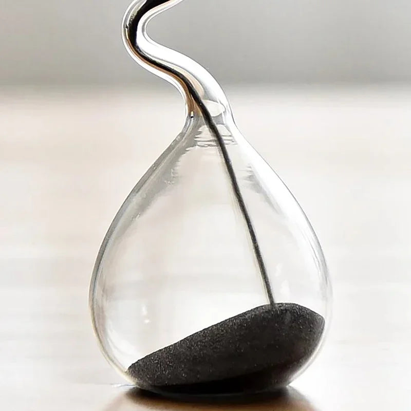Hourglass curve design - black modern style