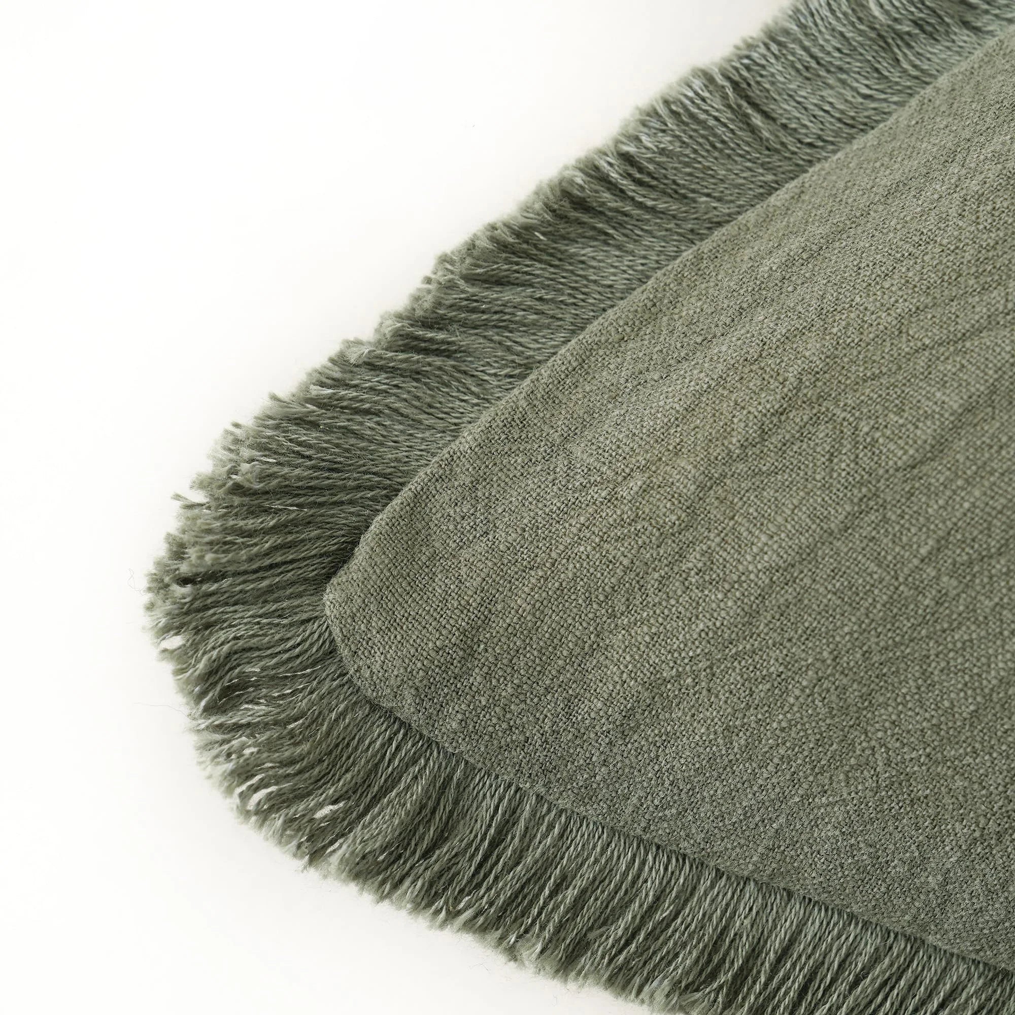 Set of 2 decorative linen cushion covers with fringes for sofa