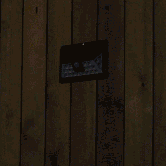 Luz de Segurança (Ampla) com Sensor de Movimento e Painel Solar- Desfrute de Uma Iluminação mais Ampla! - A.S Foco