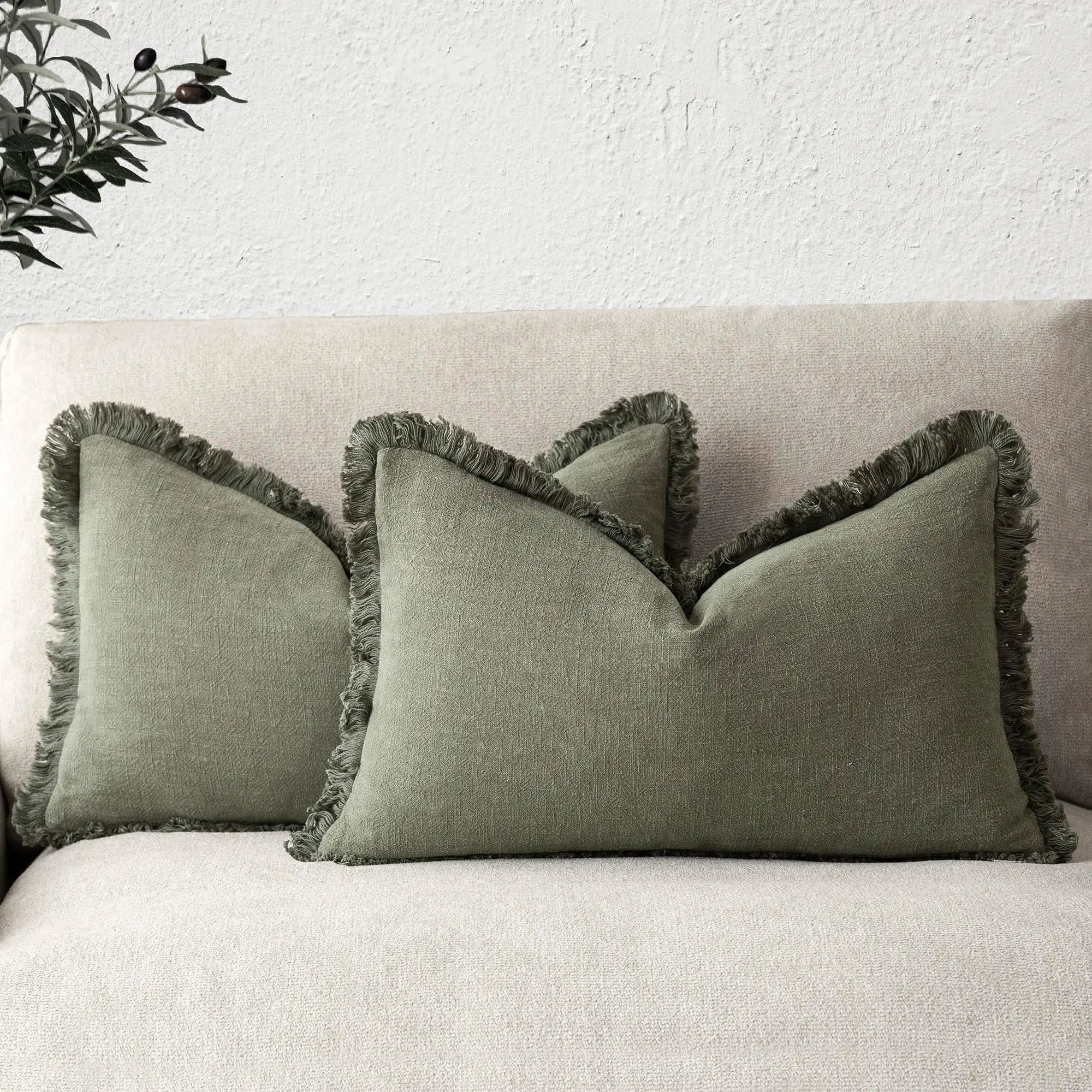 Set of 2 decorative linen cushion covers with fringes for sofa