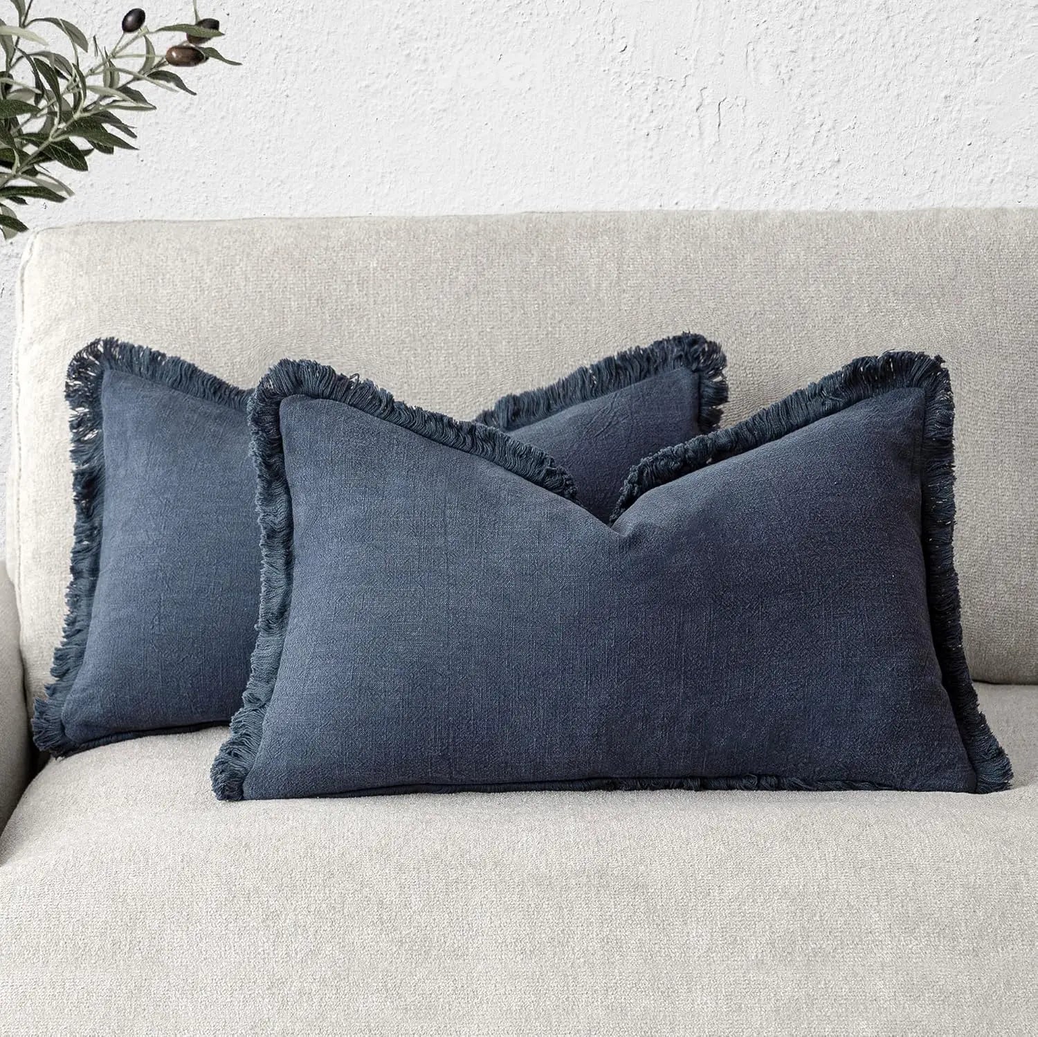 Set of 2 decorative linen cushion covers with fringes for sofa