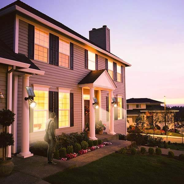 Luz de Foco Externa com Painel Solar de 1ª Linha - A.S Foco