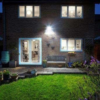 Super Luz com Sensor de Movimento e Painel Solar - Super Brilhante, Sem fios, Fácil instalação. - A.S Foco